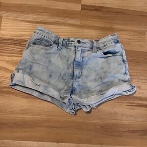 Universal Thread Light Blue Tie-Dye Cuffed Denim Shorts